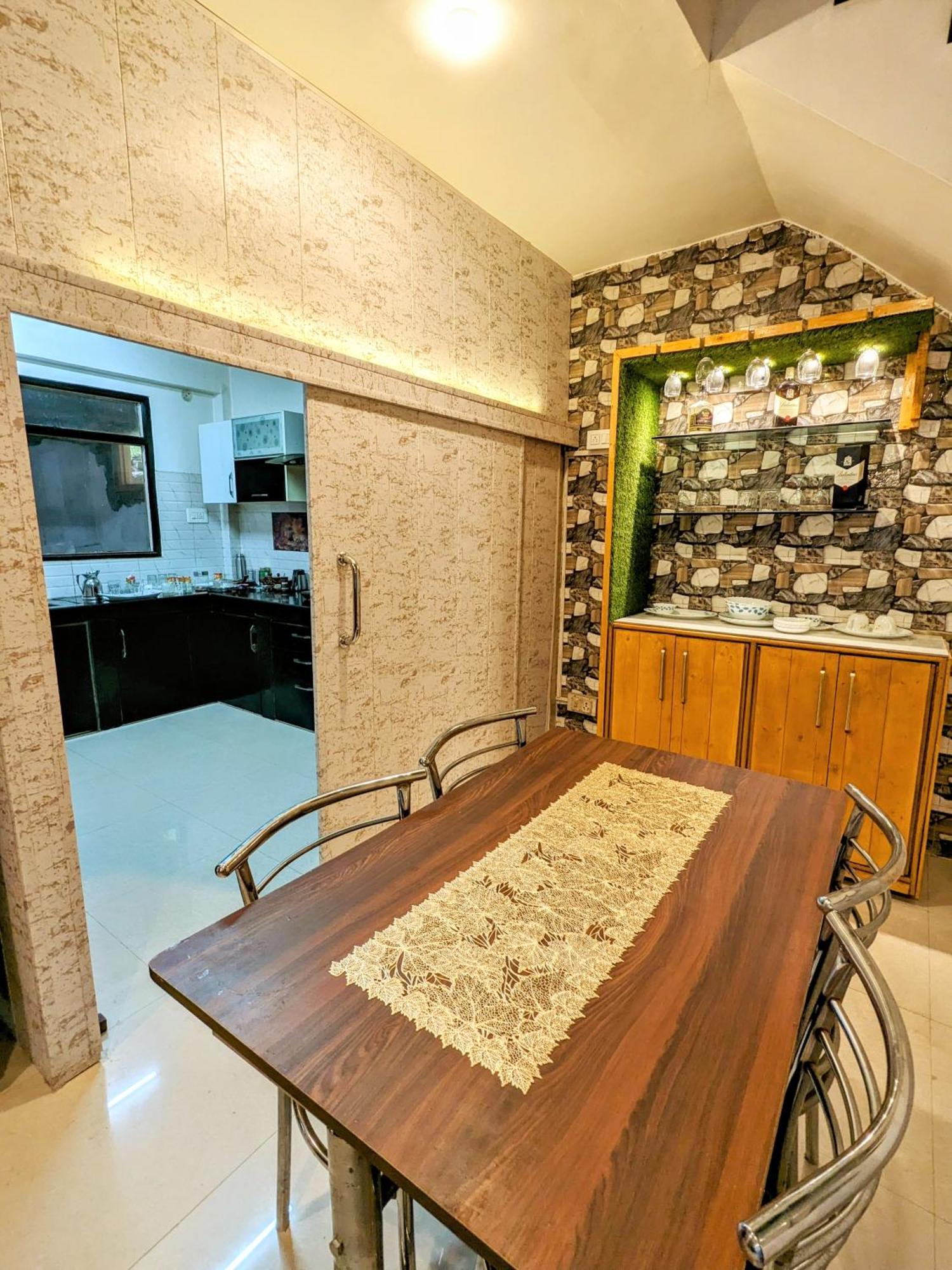 Kavi'S Vacation Homes - Sainj Exterior photo